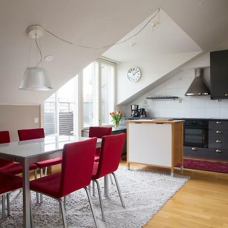 2Ndhomes 2Br City Center Penthouse With Balcony And Sauna Helsinki Exterior foto